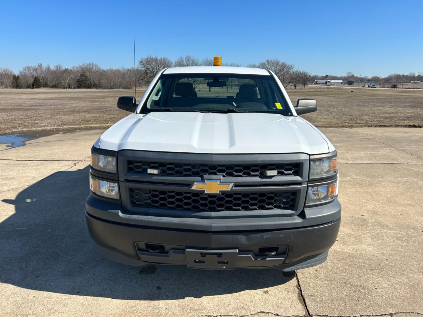 2015 White /Gray Chevrolet Silverado 1500 Work Truck Double Cab 2WD (1GCRCPEC1FZ) with an 5.3L V8 OHV 16V engine, 6-Speed Automatic transmission, located at 17760 Hwy 62, Morris, OK, 74445, (918) 733-4887, 35.609104, -95.877060 - 2015 CHEVY SILVERADO HAS THE 5.3L V8 AND IS RWD. IT FEATURES A KEYLESS ENTRY REMOTE, POWER WINDOWS, POWER MIRRORS, POWER LOCKS, AM/FM STEREO, PANDORA RADIO, AUX PORT, USB PORT, TRACTION CONTROL, CRUISE CONTROL, BACK UP CAMERA, BED COVER, BED LINER, AND HITCH. IT RUNS ON CNG (COMPRESSED NATURAL GAS) - Photo#1